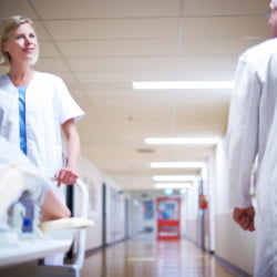 Ressonância Magnética Philips Ingenia Omega - 17