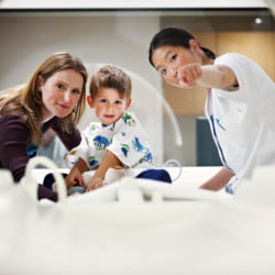 Ressonância Magnética Philips Ingenia Omega - 21