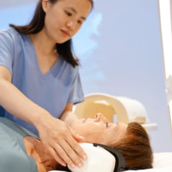 Ressonância Magnética Philips Ingenia Omega - 6