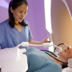 Ressonância Magnética Philips Ingenia Omega - 9