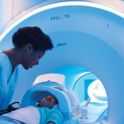 Ressonância Magnética Philips MR 5300 - 26