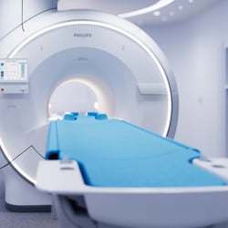 Ressonância Magnética Philips MR 5300 - 3