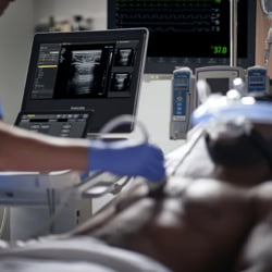 Ultrassom Portátil Philips Compact 5000 - 24